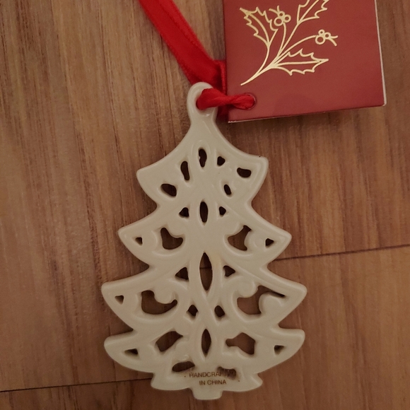 Lenox Holiday Christmas Charm Ornament Pierced Tree - Picture 4 of 6